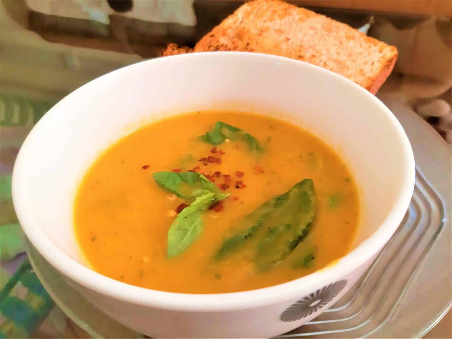 Vegan Creamy but Spicy Carrot, Tomato & Basil Soup