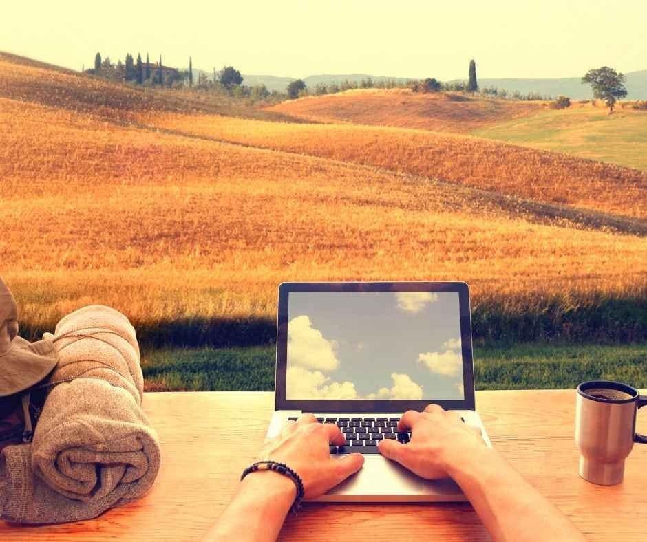 How to be an Influencer - Laptopreneur - Digital Nomad-Lifestyle
